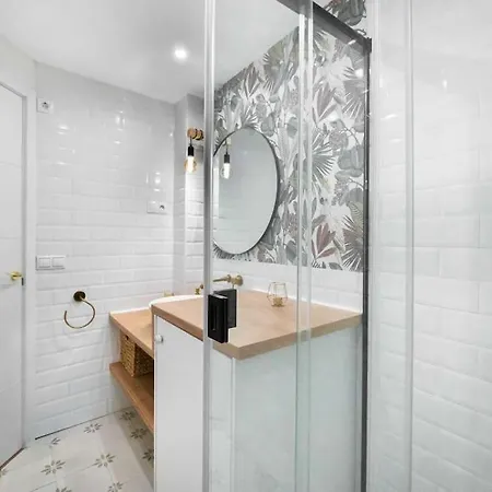 Urban Charm Rooftop With Vista Apartment *